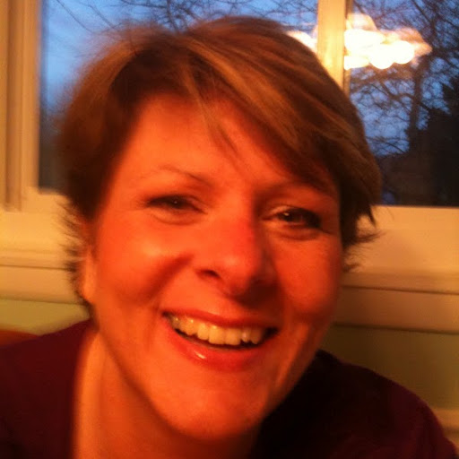 Debra Lynch Photo 23