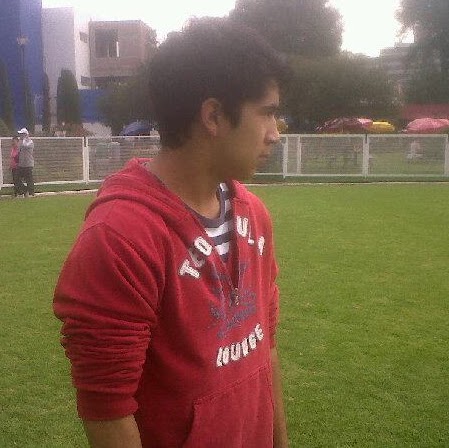 Julio Torres Photo 49