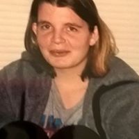 Tanya Robirts Photo 1