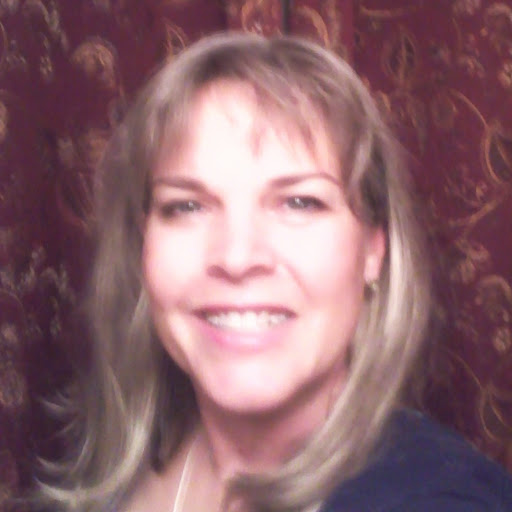 Renee Garner Photo 12