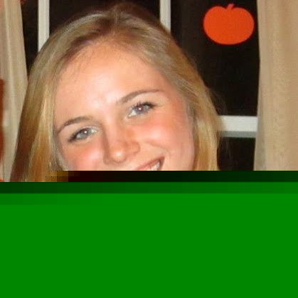 Elizabeth Keating Photo 31