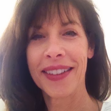 Angela Davidson Photo 34
