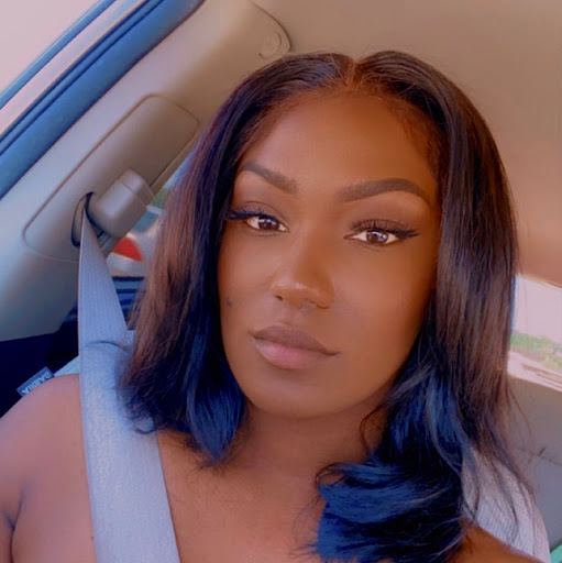 Dominique Moore Photo 17
