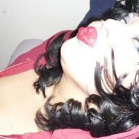 Elizabeth Quintanilla Photo 18