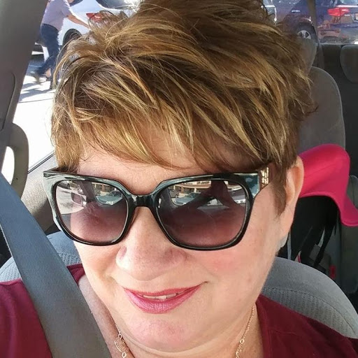 Tracy Roberts Photo 41