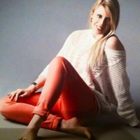 Deborah Unger Photo 24