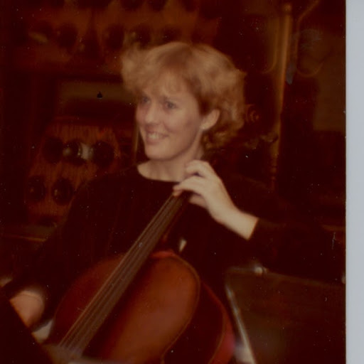 Carol Lyon Photo 42