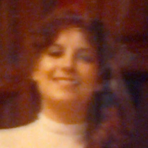 Laura Moll Photo 15