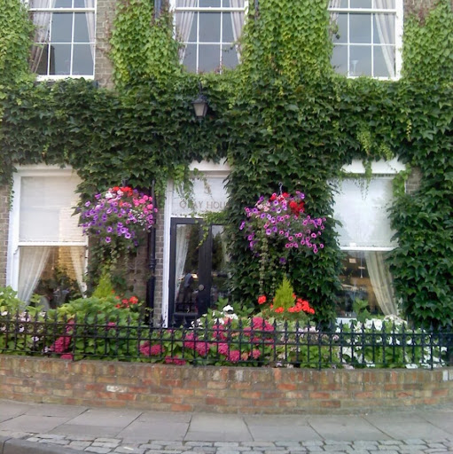 Anita Godwin Photo 26