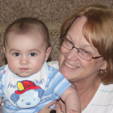 Karen Pratt Photo 26