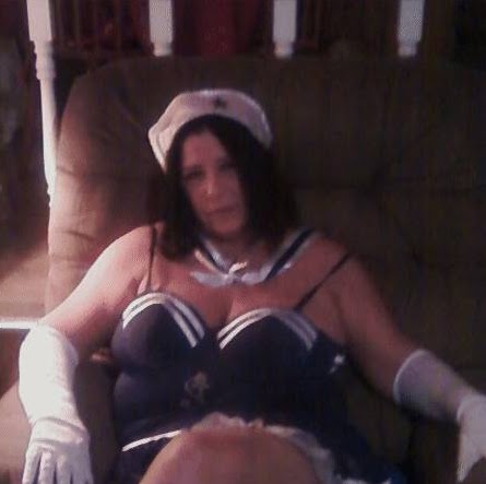 Angel Compton Photo 22