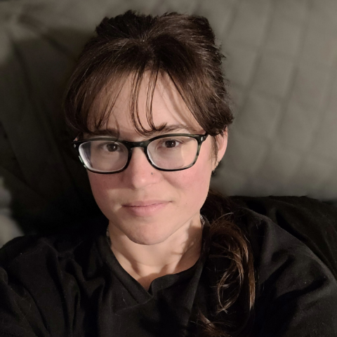 Emily Blakely Photo 24