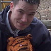 Adam Logan Photo 32