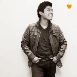 Ismael Vargas Photo 26