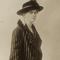 Virginia Arnold Photo 30