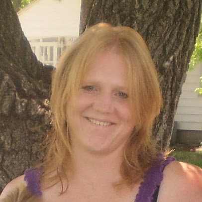 Julia Lindsay Photo 34