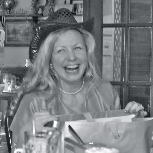 Nancy Paul Photo 37