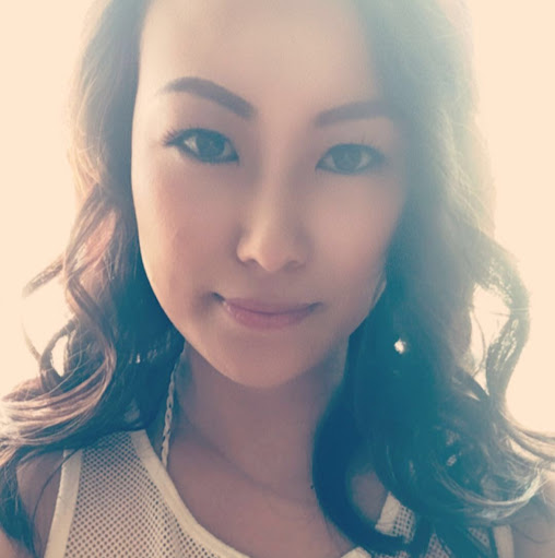Karen Li Photo 37