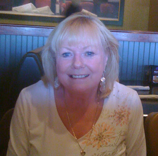 Vicky Anderson Photo 32