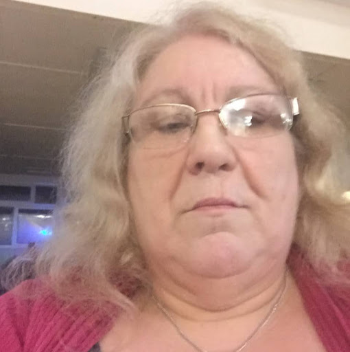 Yvonne Robertson Photo 22