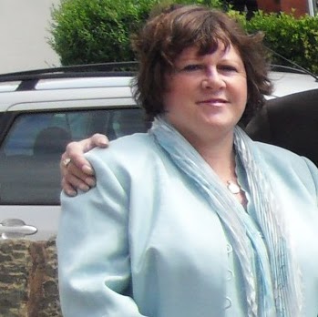 Debra Wilkinson Photo 19