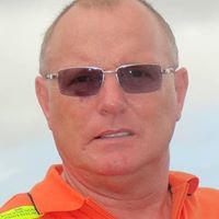 Richard Metcalfe Photo 26