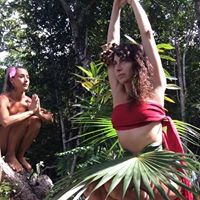 Angela Bravo Photo 15