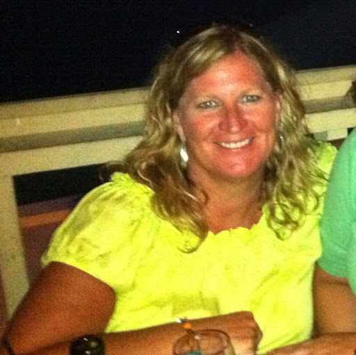 Lisa Wright Photo 36
