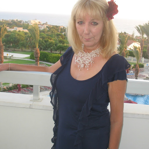 Sharon Wolf Photo 10