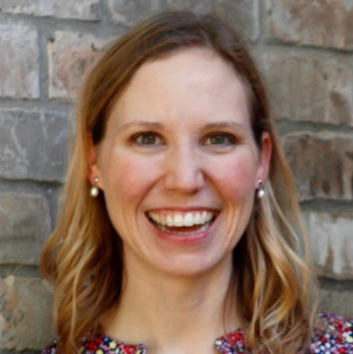 Jessica Petersen Photo 15