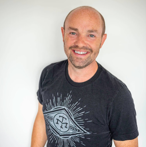 Damien Davis Photo 31