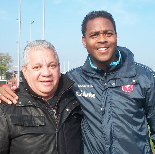 Luis Rosales Photo 8
