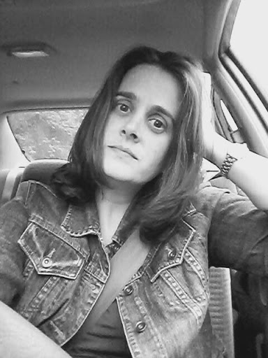 Jennifer Shell Photo 30