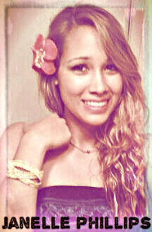 Janelle Phillips Photo 19