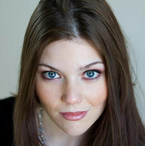 Julie Allison Photo 15