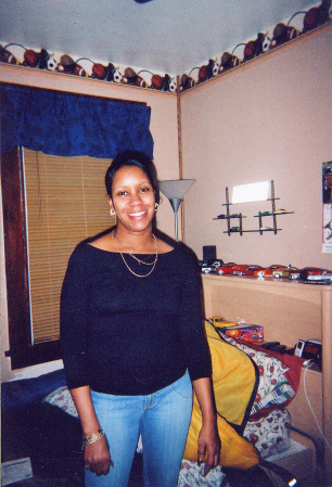Renee Russell Photo 39