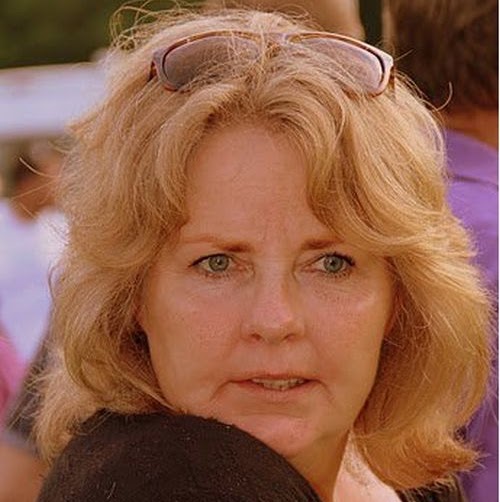 Sandra Emerson Photo 31