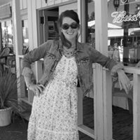 Vicki Holcomb Photo 12