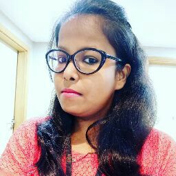 Divya Singh Photo 5