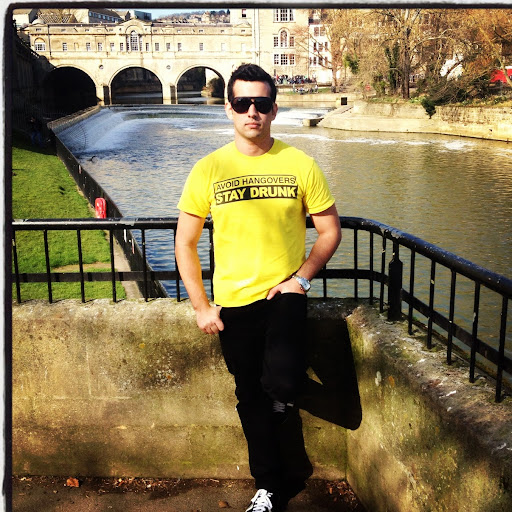 Alexander Reina Photo 9