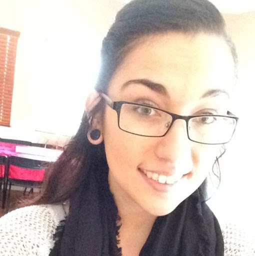 Michelle Martinez Photo 14