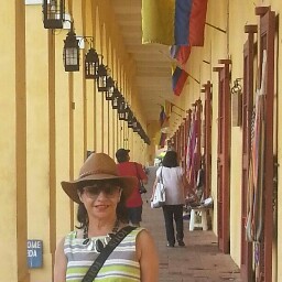 Maggie Mendez Photo 6