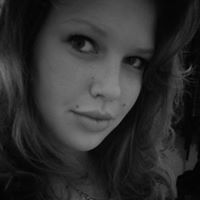 Sarah Urban Photo 9
