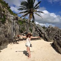 Courtney Conner Photo 24