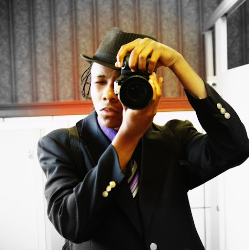 Evan Dixon Photo 6