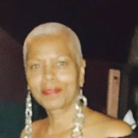 Joy Owens Photo 7