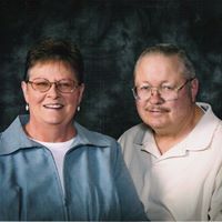 Linda Skinner Photo 39
