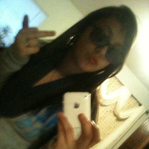 Stephanie Manzo Photo 3