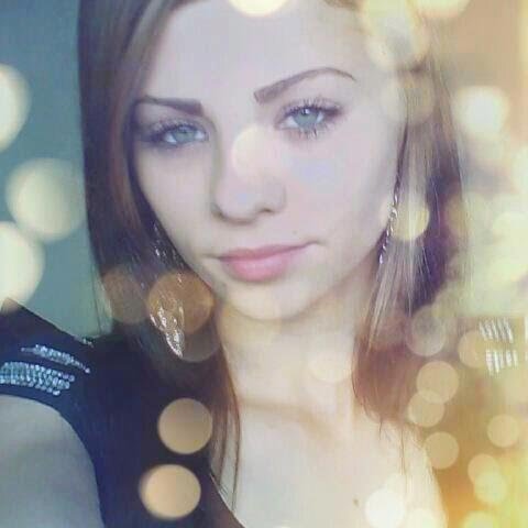 Rebecca Alvarado Photo 9