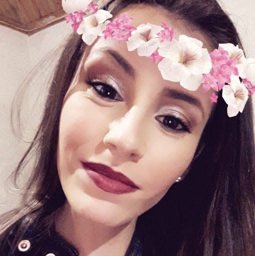 Julia Valle Photo 6